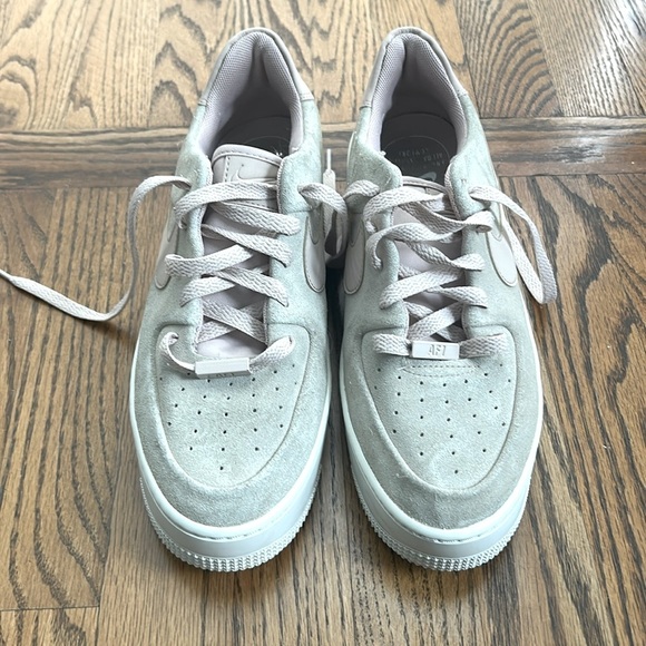 🌿Nike Airforce 1 Sage Low - women’s size 9.5, pale pink🌿 - Picture 1 of 8